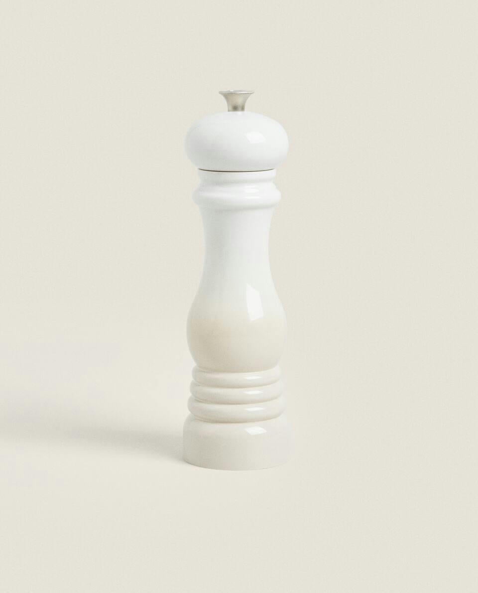 LE CREUSET LACQUERED SALT GRINDER